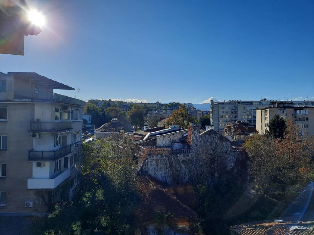 Chic 1Br Apartment With Balcony In Plowdiw Exterior foto